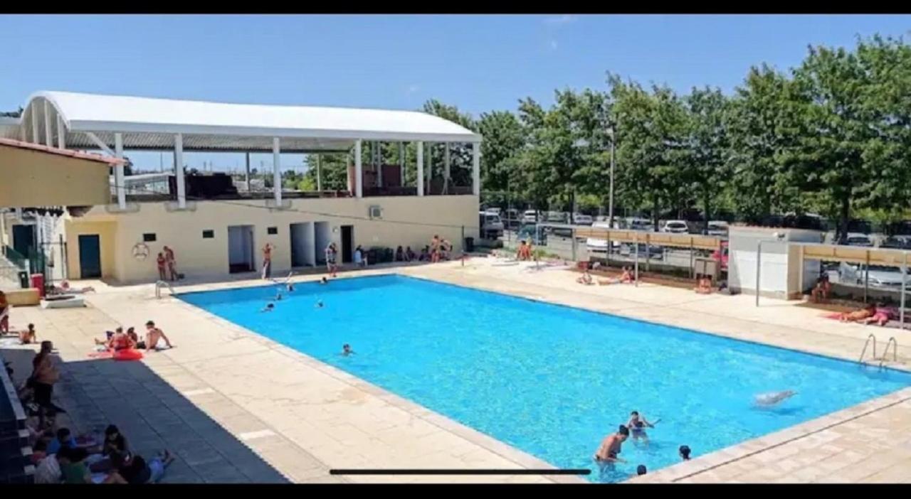 Residencial T2 No Parque Verde Quinta do Conde Ngoại thất bức ảnh
